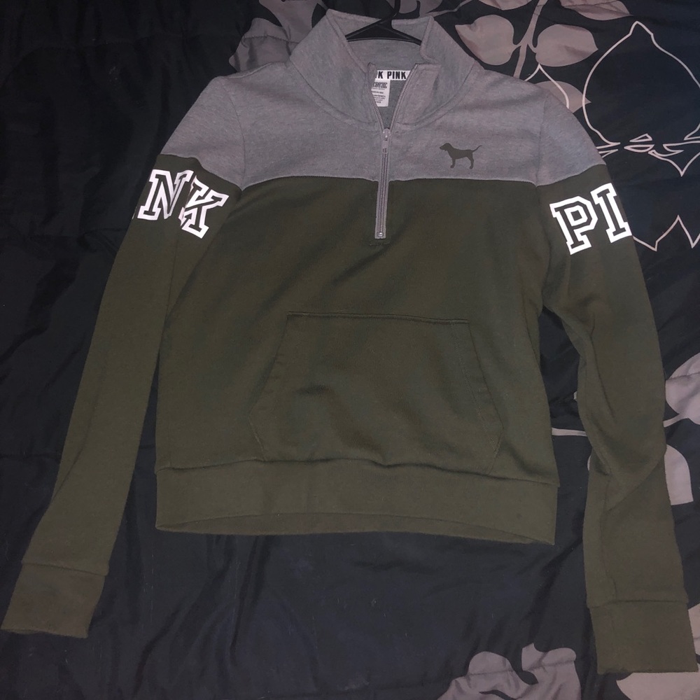 PINK Sweatshirt